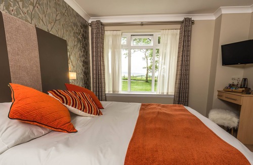 Fintry Bed & Breakfast | Dunroamin