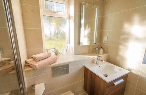 Fintry Bed & Breakfast | Dunroamin