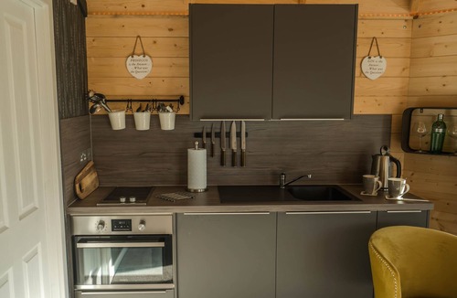 Fintry Cabin | Dunroamin Lodges