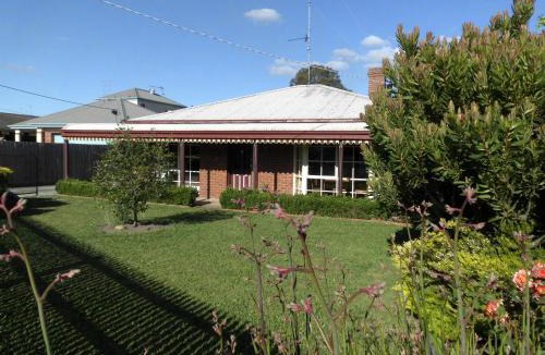 Mount Clear House | Dunstans Guest House