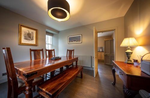 Caroy House | Dunvegan Castle Gardens Cottage