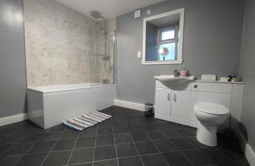 Helmsdale House | Dunvegan House