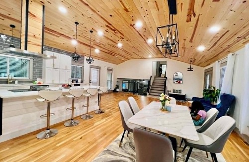 Dunwoody House | Dunwoody Home ideal for World Cup base!