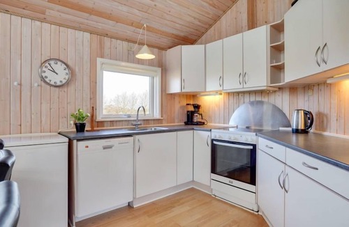 Næs House | "Dunya" - 400m from the sea by Interhome