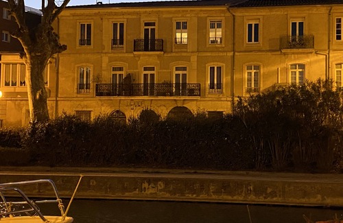 Anatole France Apartment | Dupleix AU FIL DU Canal