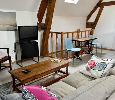 Accolay Apartment | Duplex à la campagne