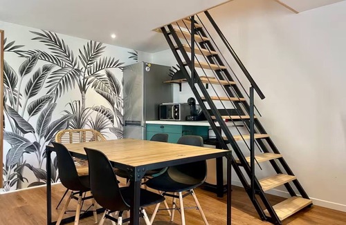 Poitiers Apartment | Duplex 1-6 persons - downtown Poitiers - Quiet - Terrace - Streaming