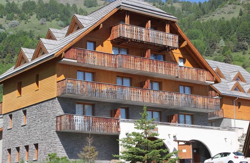 Pra Loup Apartment | Duplex 1 Room 6 Pax with Balconies and Parking