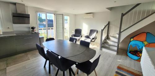 Saint-Brice-sous-Foret Apartment | Duplex 105m2 Terrasse et Balnéo - Parking Privé - Proche Paris