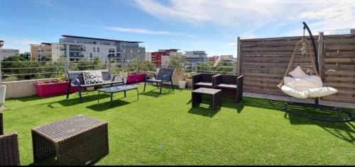 La Lironde Apartment | Duplex 120m ,50m terrasse proche centre et mer