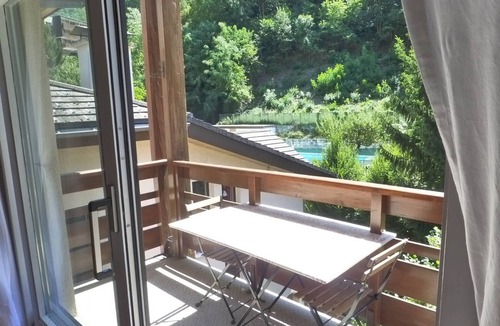 Brides-les-Bains Apartment | Duplex 2-bedroom in Brides-les-Bains center, balcony, elevator, pets allowed