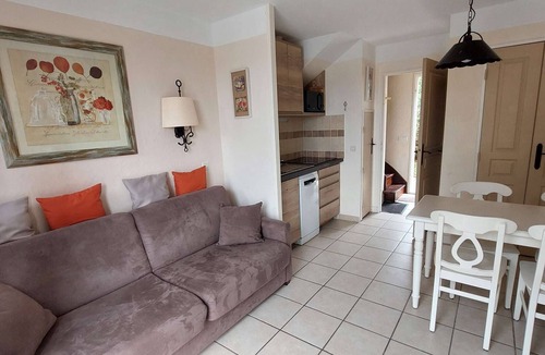 Rouret House | Duplex 2 BR, 6 Pers, Terrasse Privée, WiFi, Animaux OK – Grospierres