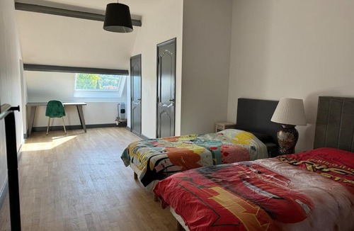 L'Etang-la-Ville Apartment | Duplex 2 chambres proche tram