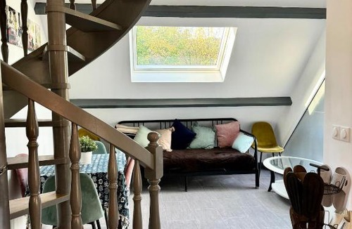 L'Etang-la-Ville Apartment | Duplex 2 chambres proche tram