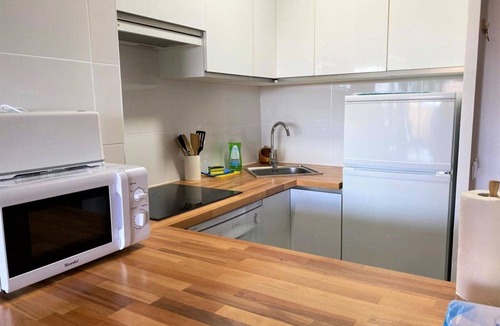 Caldegas Apartment | Duplex 2 rooms 6 Pax, Fireplace, Views, Dishwasher & Washer