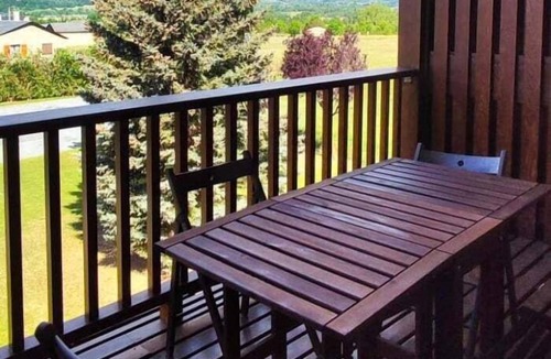 Caldegas Apartment | Duplex 2 rooms 6 Pax, Fireplace, Views, Dishwasher & Washer