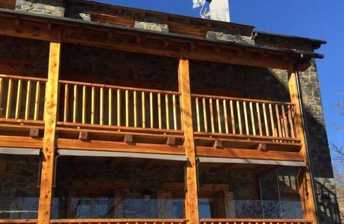 Guils de Cerdanya Apartment | Duplex 3 Bed Rustic Style, Fireplace, Terrace & Cadí Views