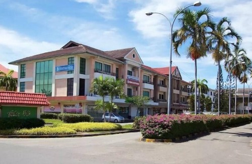 Kampung Sembulan Baru Apartment | Duplex 3 bedroom and 3 bath Apartment