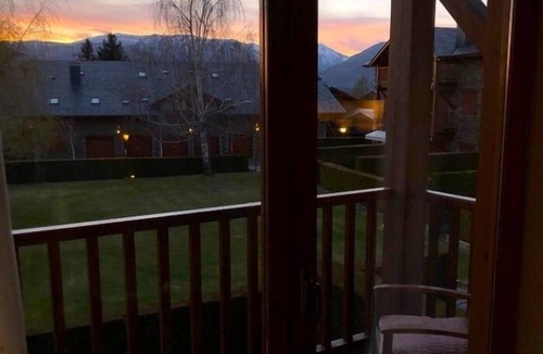 Palau-de-Cerdagne Apartment | Duplex 3 rooms 7 Pax, Pool, Fireplace, Views & Wi-Fi