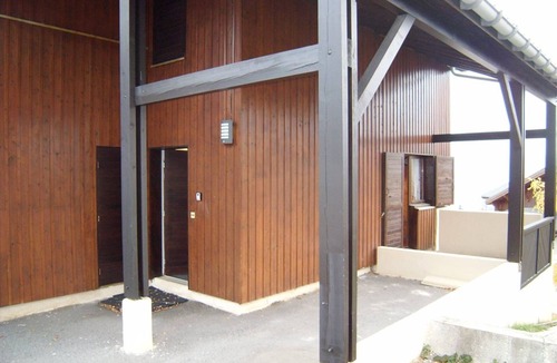 Cohennoz Apartment | Duplex 3BR for 6 with Balcony near Slopes