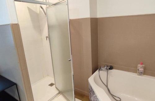 Le Hameau Apartment | Duplex-4 pers-Clim-Stat gratuit-5mn Centre ville