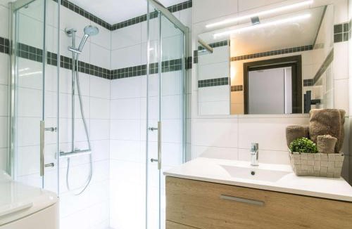 Saint-Lary-Soulan Apartment | Duplex 6 personnes, quartier thermal Saint-Lary, proche télécabine, calme, Pyrénées - FR-1-296-377