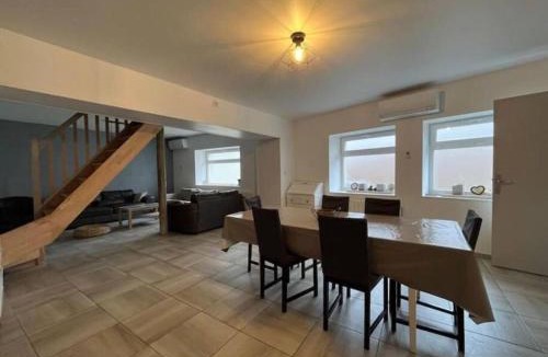 Vernou-la-Celle-sur-Seine Apartment | Duplex 8 lits proche forêt Fontainebleau