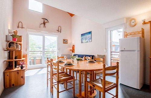 Saint-Lary-Soulan Apartment | Duplex 8 Pers à Saint Lary Village - Balcon Sud, Proche Commodités et Activités Montagne - FR-1-296-306
