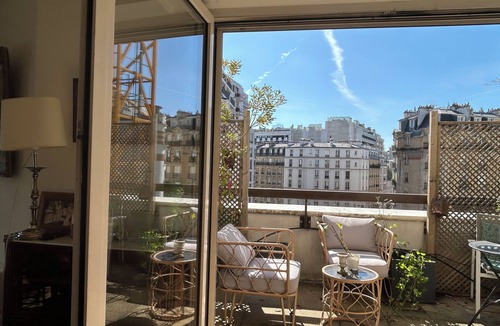 15th Arrondissement Apartment | Duplex 93m sun 2 terraces top floor. Air conditioning.