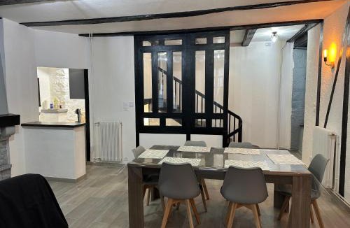 Villefranche-de-Rouergue Apartment | Duplex au cœur de la Bastide