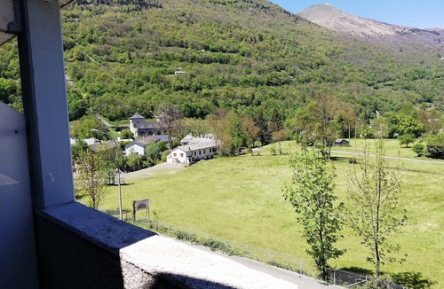 Luz-Saint-Sauveur Apartment | duplex apartment luz saint sauveur