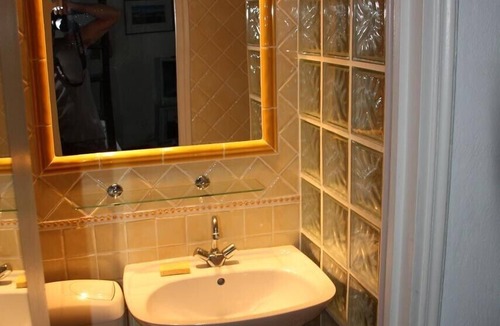 Saint-Paul-de-Vence Cabin | Duplex apartment in luxury villa