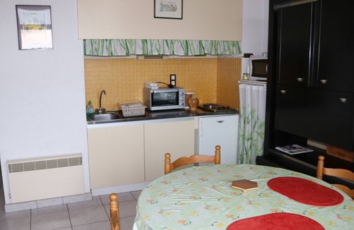 Biscarrosse Plage Apartment | Duplex Apartment in Biscarrosse Beach - Central Location with Parking and Balcony