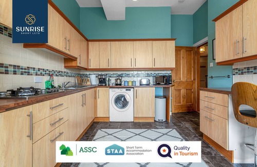 Dundee Apartment | Duplex Apartment - 5 Bedrooms