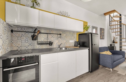 Minimes - Barriere de Paris Apartment | Duplex apartment in the heart of Les Minimes, close to the Canal du Midi and the metro.
