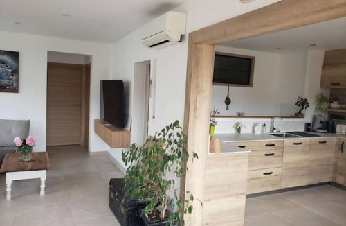 Palavas-les-Flots Apartment | Duplex Avec Jardin, Piscine, Terrasse, 3 Chambres