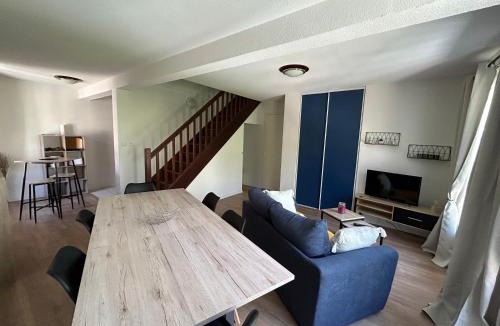 La Roche-Posay Apartment | Duplex avec piscine