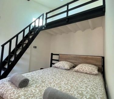 Pierre-Benite Apartment | Duplex avec terrasse à 15 min de Lyon