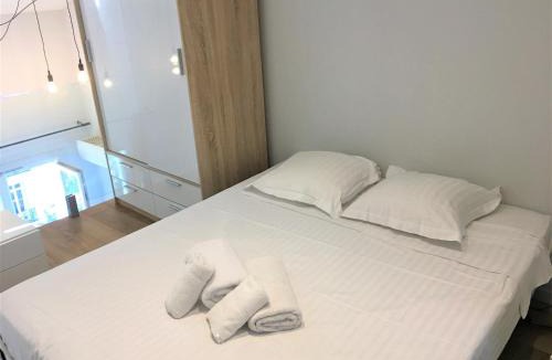 Gambetta Apartment | Duplex balcon centre mer 502