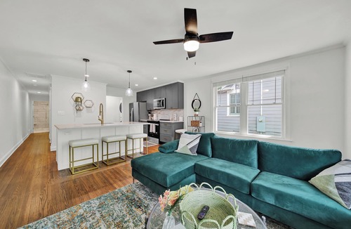 Cherry Apartment | Duplex by Uptown