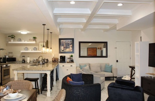 McDonough Apartment | [Duplex] Casa Maria Bonita