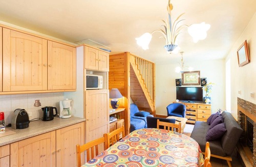 Loudervielle Ski Chalet | Duplex Chalet for 6 in Peaceful Peyragudes with Fireplace & Terrace