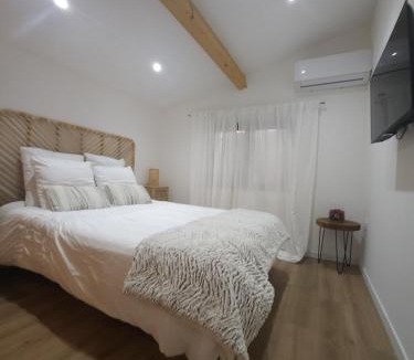 Vedene Villa | Duplex - Clim - Parking privé - Wifi - proche Avignon et parcs de Monteux - by CommeChezSoi
