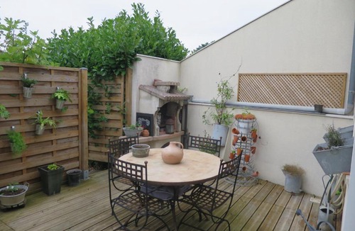 Leves Apartment | Duplex contemporain terrasse extérieure parking