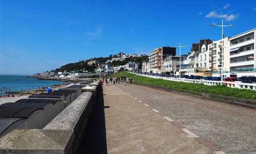 Saint-Martin-du-Littoral Apartment | Duplex cosy atypique à la plage - hyper centre