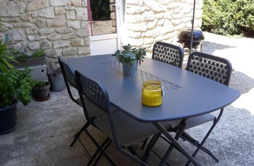 Caderousse Apartment | DUPLEX COSY Confort PISCINE