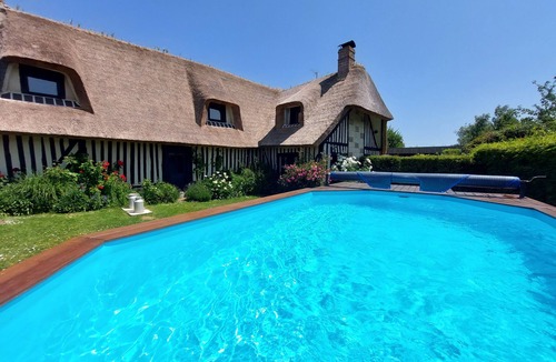 Fatouville-Grestain House | Duplex cottage for 2/4 people with swimming pool and sauna