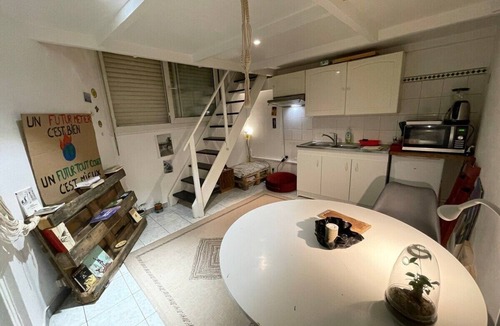 Pantin Apartment | Duplex cottage 25 M2, Pantin porte de Paris