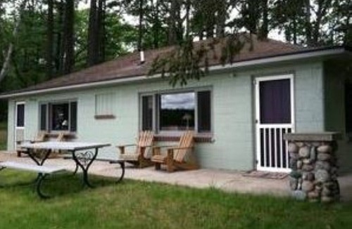 Millersburg Cottage | Duplex Cottage - Wren Roost