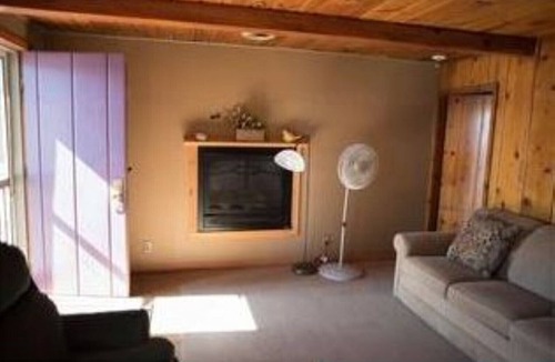 Millersburg Cottage | Duplex Cottage - Wren Roost